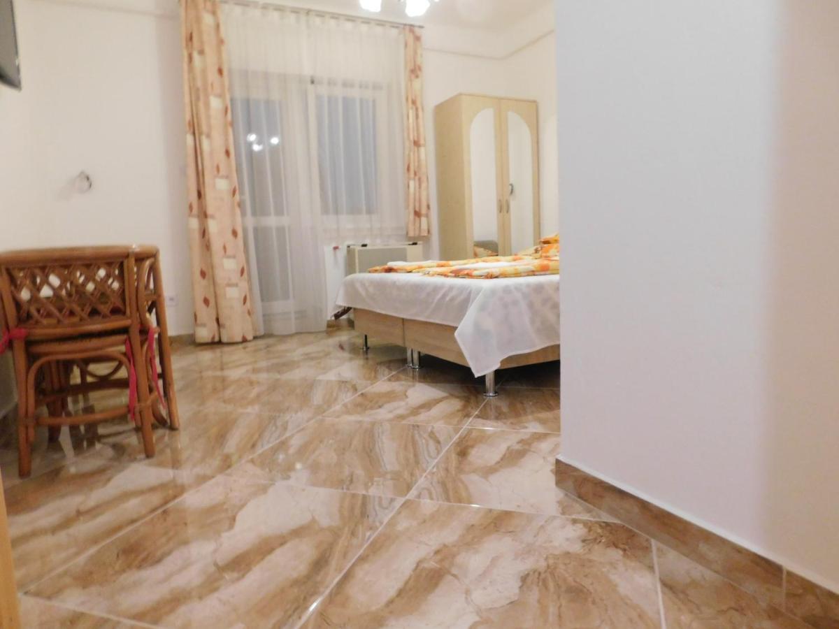 فندق Szamoca Vendeghaz ميسكولك المظهر الخارجي الصورة