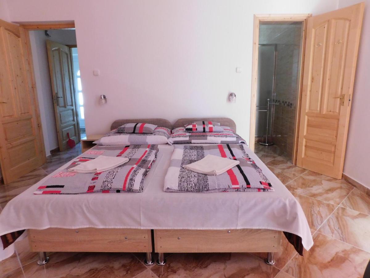 فندق Szamoca Vendeghaz ميسكولك المظهر الخارجي الصورة