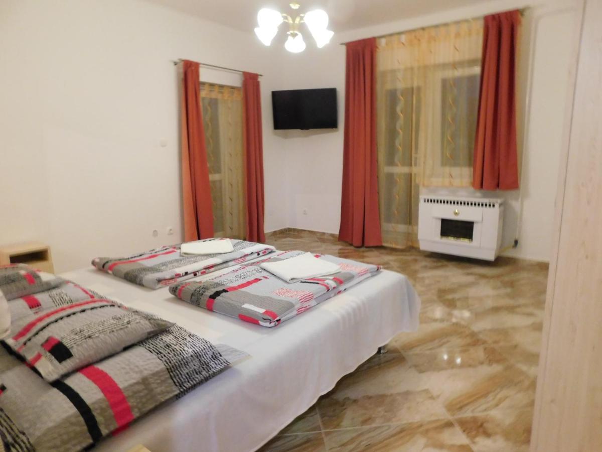 فندق Szamoca Vendeghaz ميسكولك المظهر الخارجي الصورة